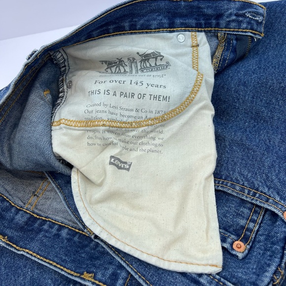 LEVI’S 505, ALMOST NEW, WAIST 38 LENGTH 30, BLUE COLOR, FRONT ZIPPER, 100%COTTON - Picture 9 of 13